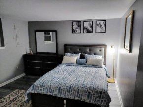 Fabulous Private basement apartment getaway minutes from downtown and Columbia mall